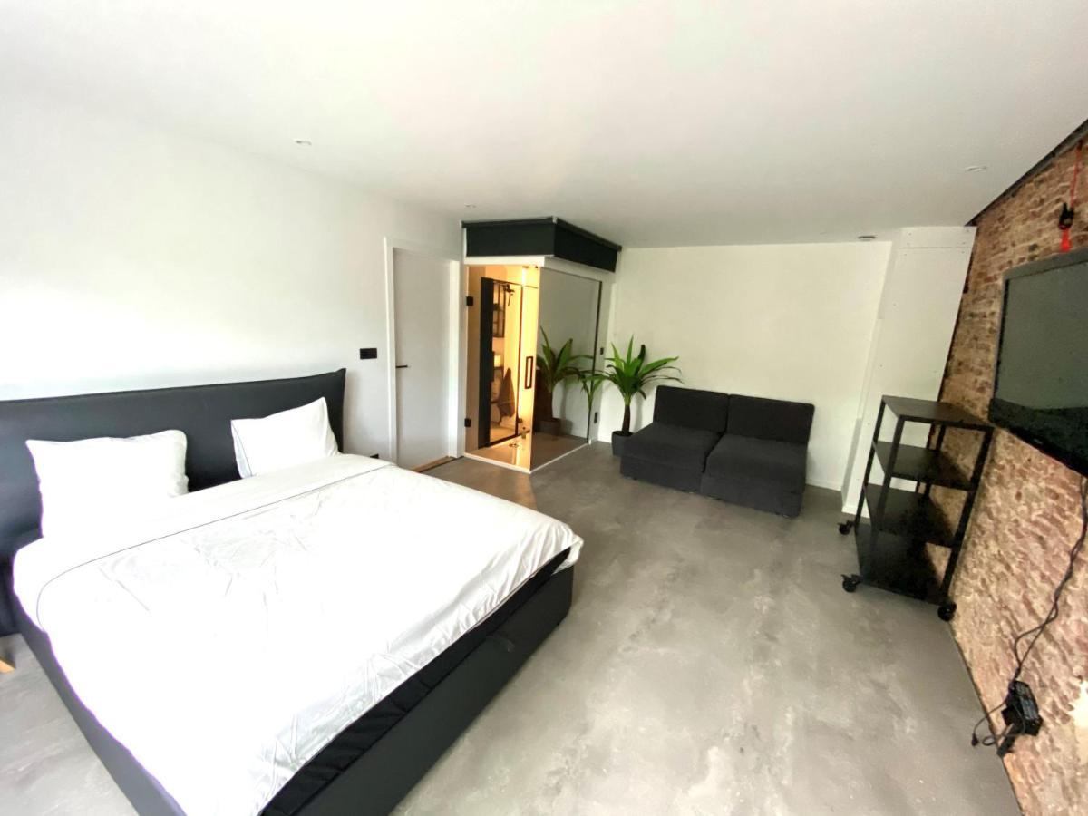 The Square - Vacation Rental With Outdoor Sauna - Centre Of Anvers Dış mekan fotoğraf